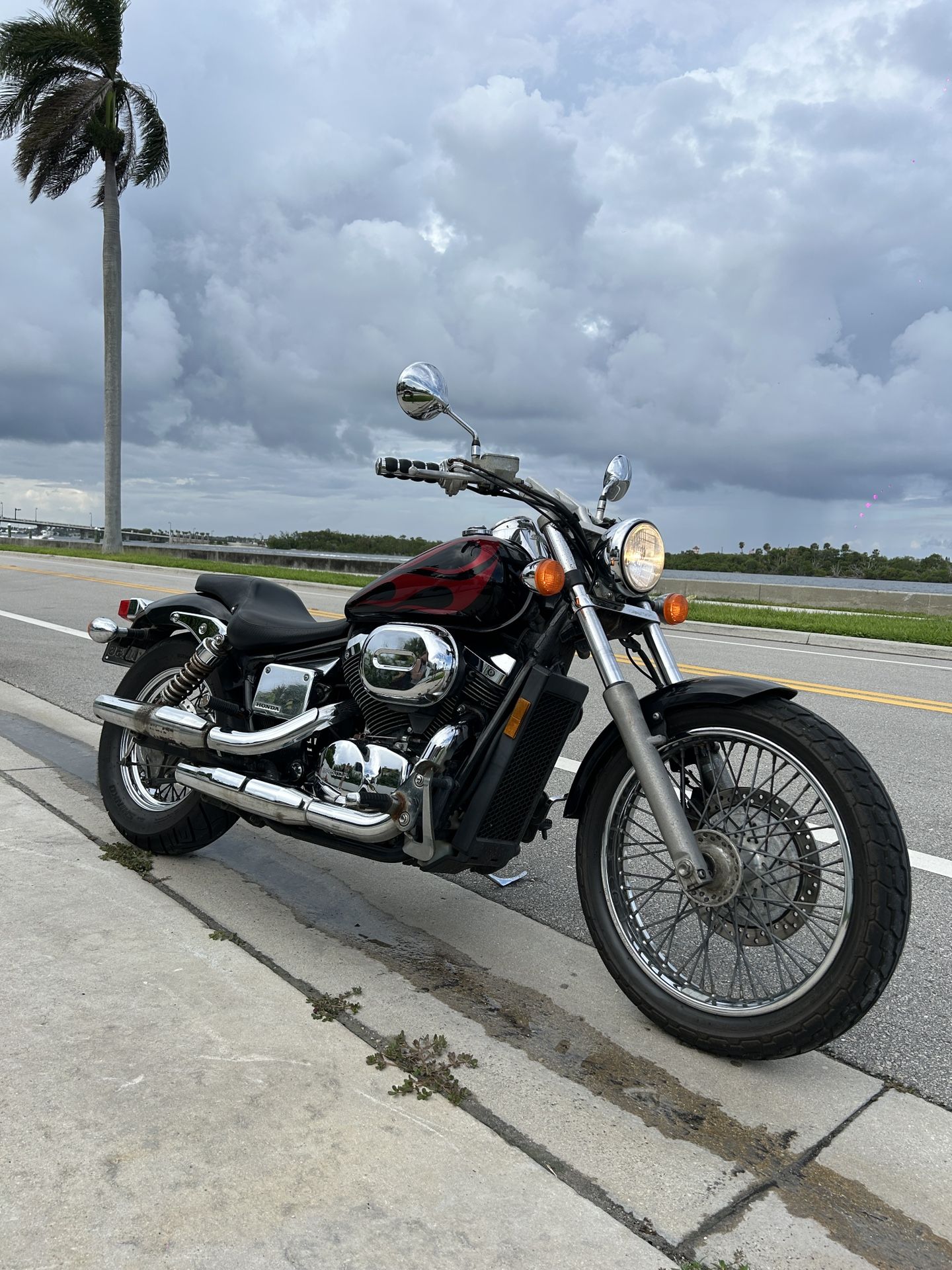 2005 Honda Shadow 750cc Motorcycle Cruiser