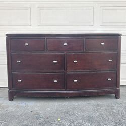 Dresser Bureau Bowfront Chest of 7 Drawers