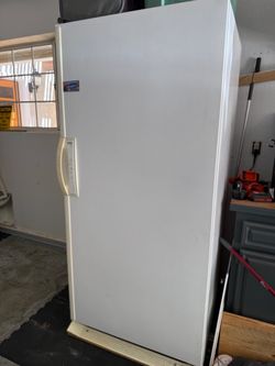 Freezer kenmore frostless