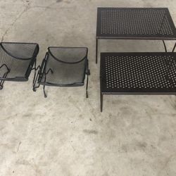  Countertop shelving and holders