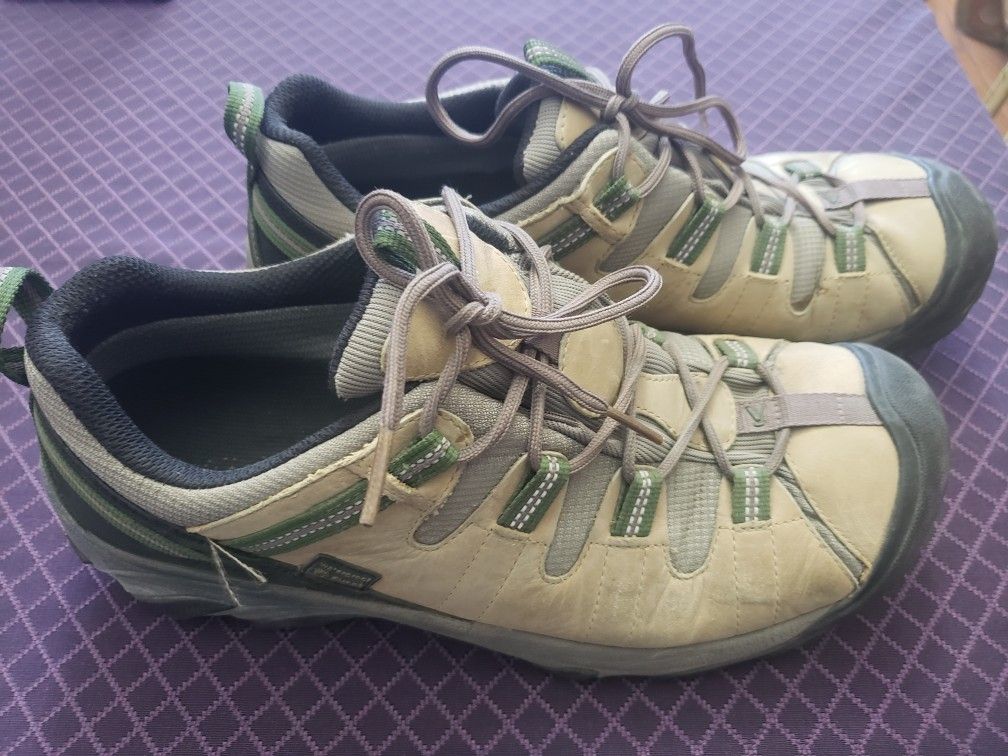 Keen hiking Shoes 11.5 Men