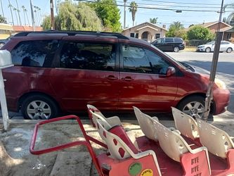 2004 Toyota Sienna