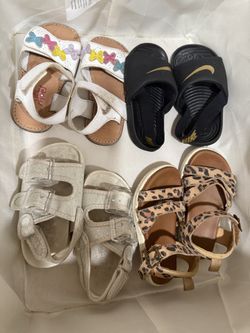 Used good condition toddler girl size 6 summer sandals