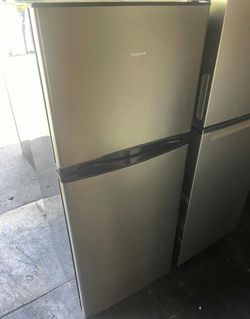Hotpoint Top Mount Fridge Stainless Steel Energy Efficient