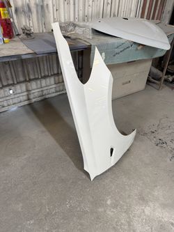 Tesla model 3 2018-2023  fender passenger side