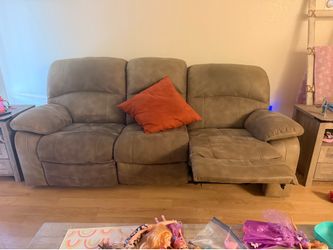 ashley’s furniture reclining sofa