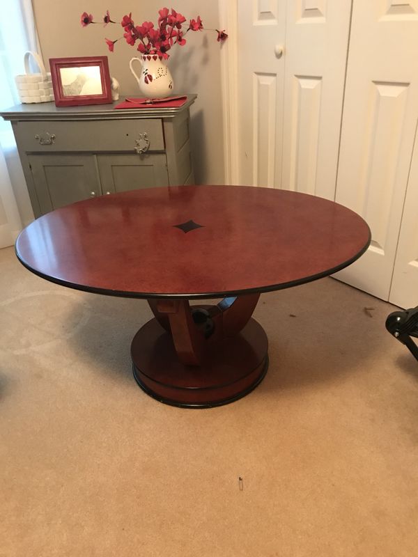 Oval Solid Wood Coffee Table Excellent Condition Located In Boiling Oval Solid Wood Coffee Table Excellent Condition Located In Boiling Springs Furniture Sc Offerup