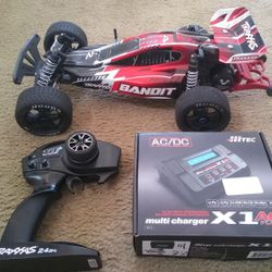 RC Traxxas Bandit 3s And Good Condition Come With A Charger No Battery $300 Or Best Offer
