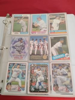 Lot of over 140 Los Angeles Dodgers Baseball Cards in a nice hard binder