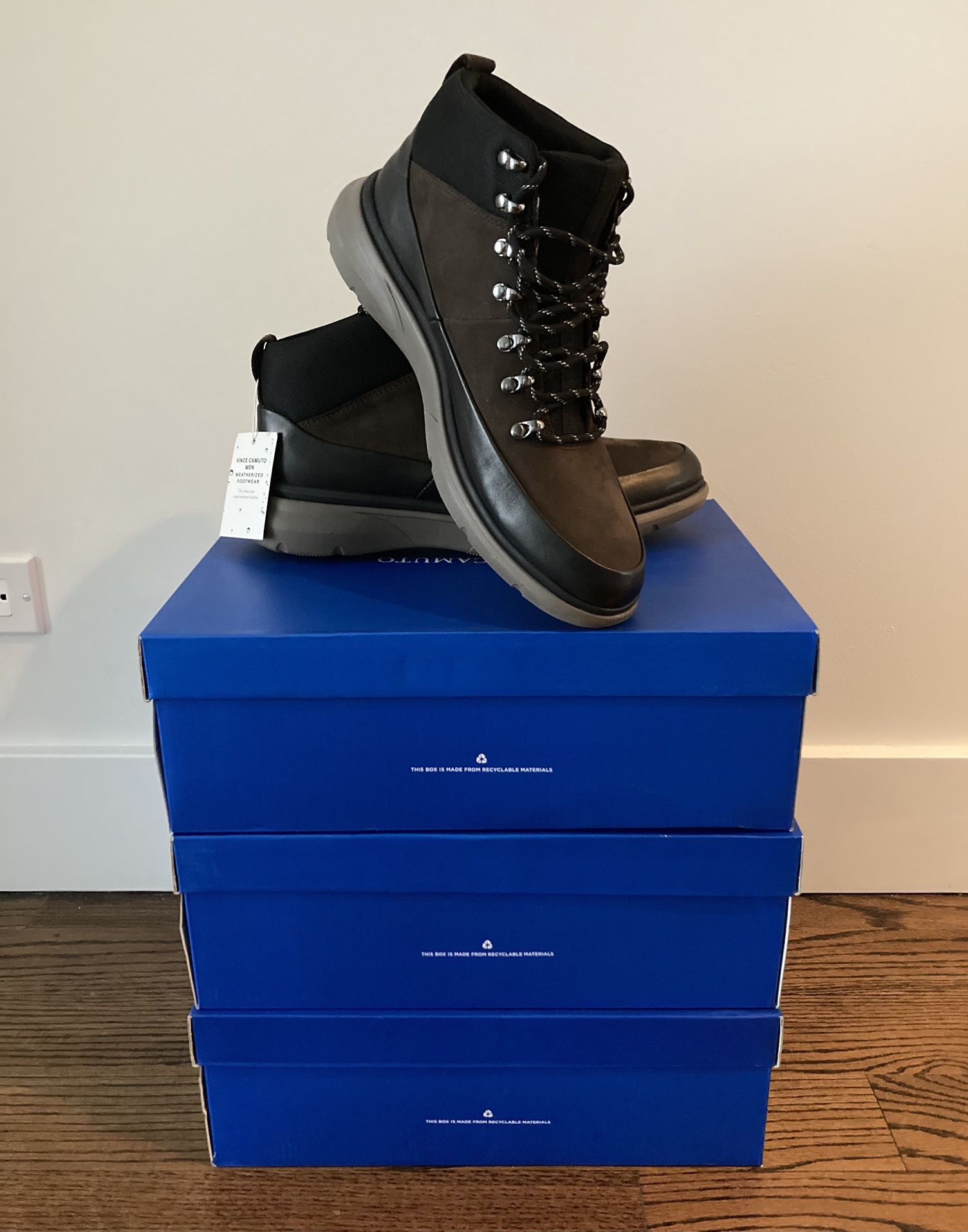 **BRAND NEW IN BOX VINCE CAMUTO WATERPROOF LEATHER BOOTS FOR SALE*