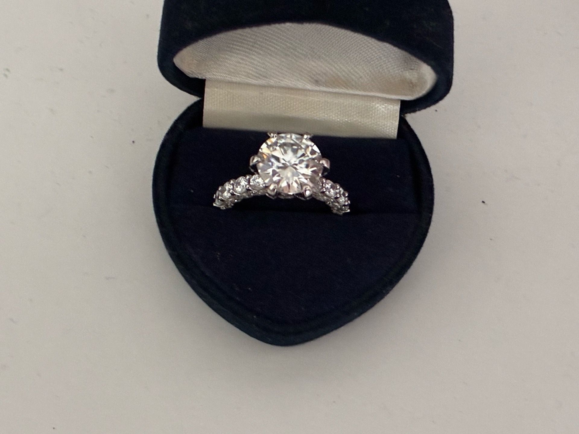 Beautiful 5karat Princess diamond ring gra ceretified