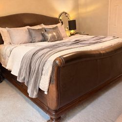 Thomasville Leather Sleigh Bed (Solid Wood) – King Frame