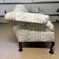 Queen Anne Sofa Couch