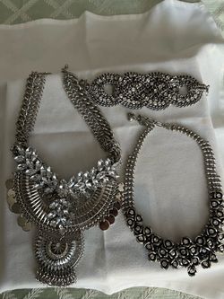 Fine Fashion Jewel Set