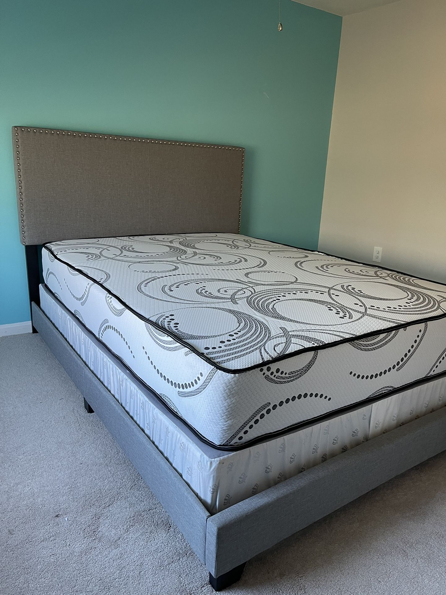 #571 245 41–42☎️ Venta De Camas Nuevas!