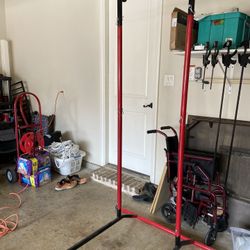 Pull Up Stand