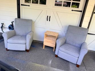2 IKEA recliner chairs