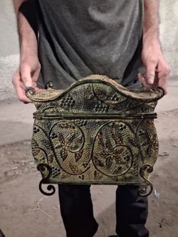 Antique jewelry box