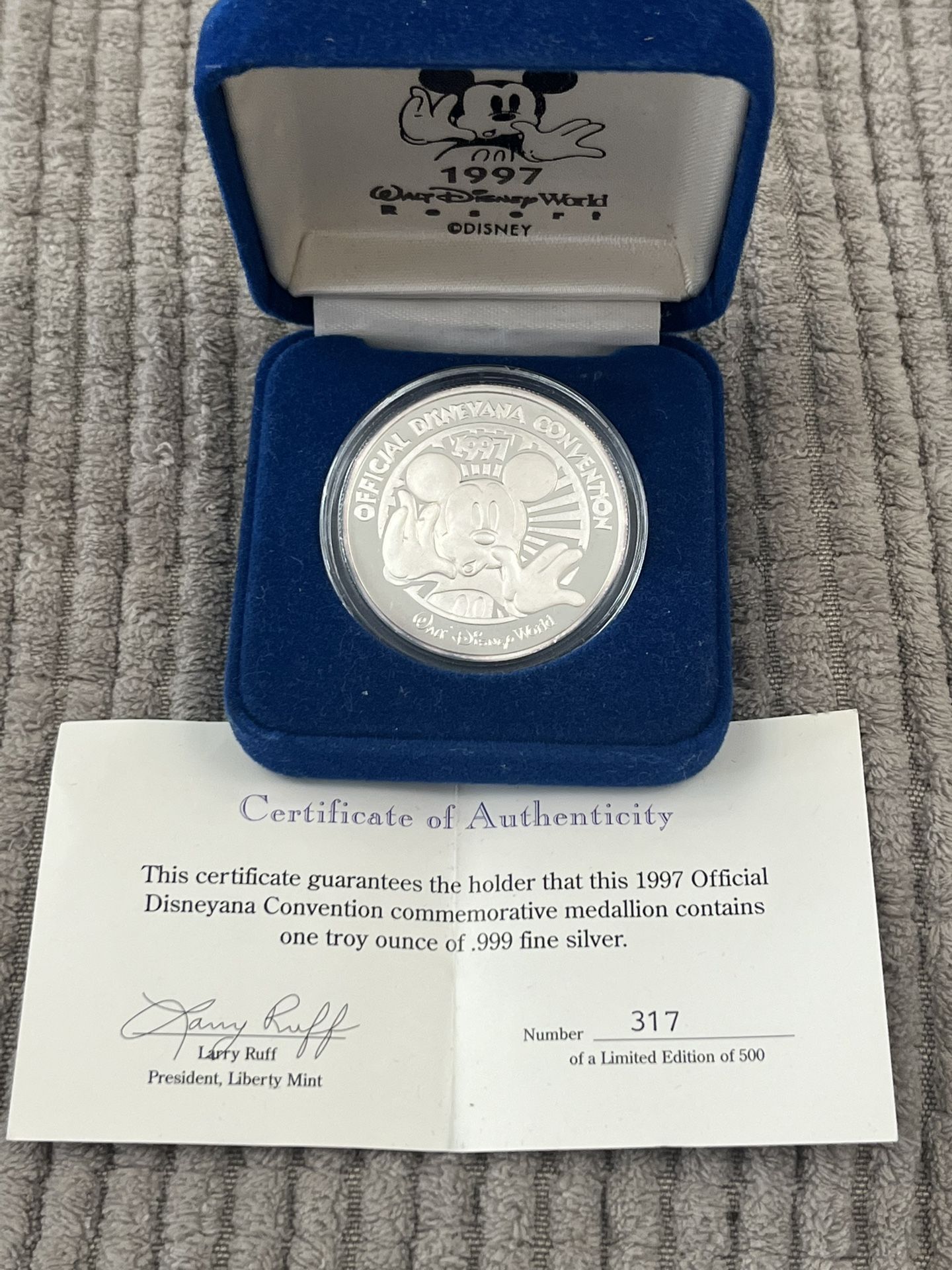 1997 Official Disneyana Convention commemorative medallion.