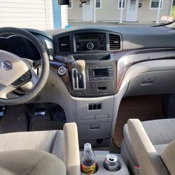 2012 Nissan Quest
