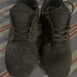 New Nikes SB Size 6 Youth