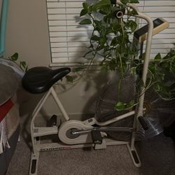 Schwinn Airdyne exercise bike, Model AD7