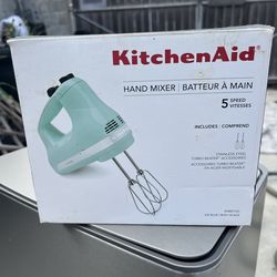 Hand Mixer, mint green