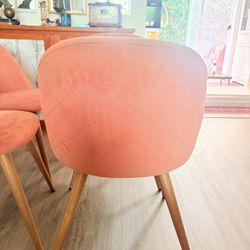 Dining Chairs / Accent Chairs 