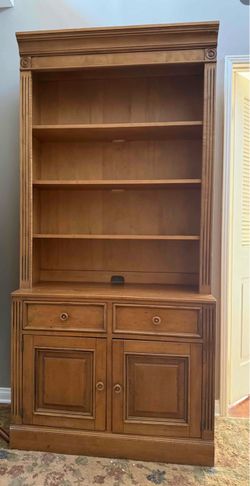 Ethan Allen New Country Bookcase and Cabinet
