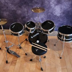 Donner Junior Drum Kit (14" Kick)