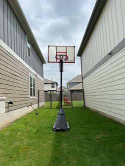 Basketball hoop
