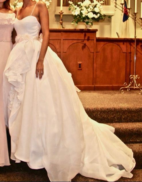 Maggie Sottero Ivory Colored Sweetheart Neckline Strapless Size 2/4 Wedding Dress