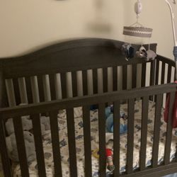 Child Craft Dapper Gray Crib