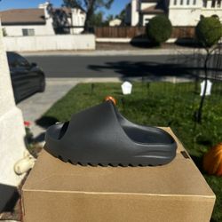 Adidas Yeezy Slide ‘Onyx’