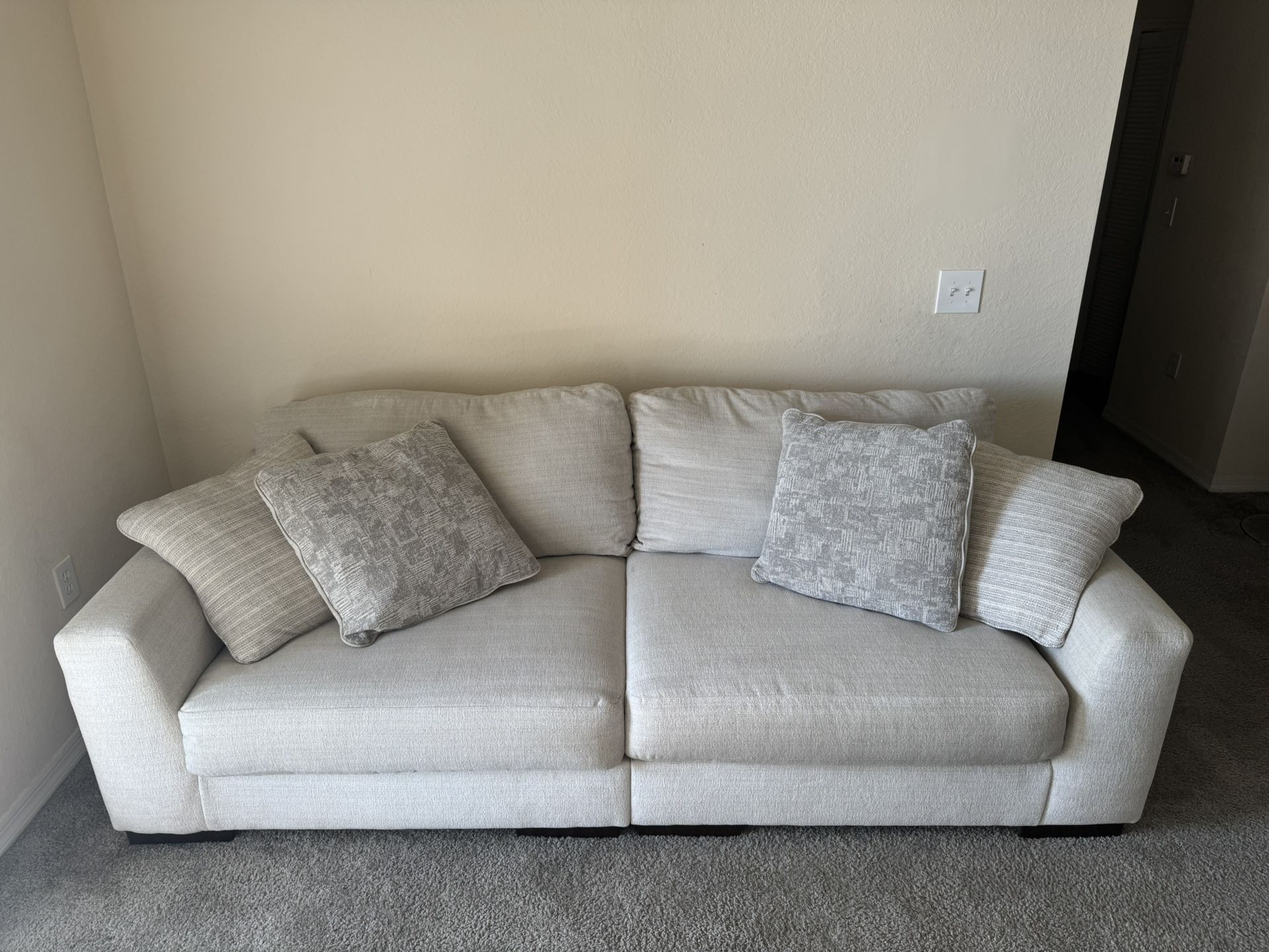 Sofa/Couch