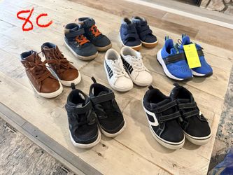 Toddler Boys shoes size 8