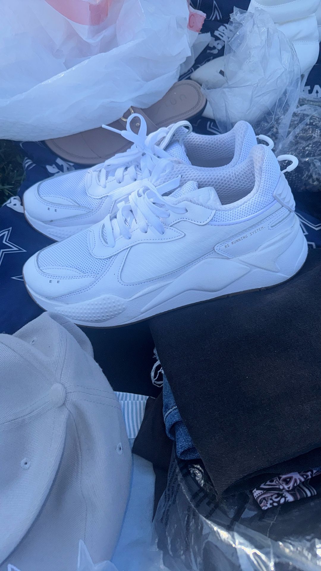 Puma Mens White Leather Running Shoes