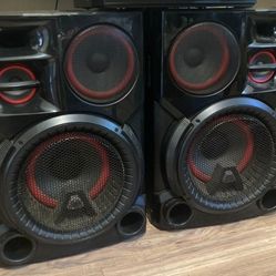 LG BOOM BOX SPEAKER S ONLY