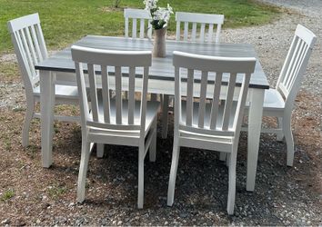 Table and 6 chairs