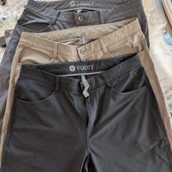Vuori META PANTS SIZE 33