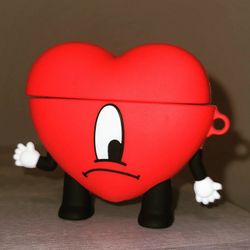 Bad Bunny heart air pods pro case