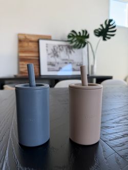 Ava & Oliver Silicone Cups with Straw