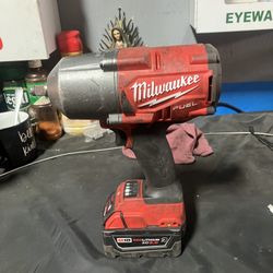 Miluwakee 1/2 Impact Cordless For $250 With Battery And Charger