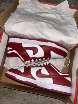 Men’s Nike Dunks Size 9.5