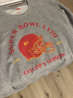 Super Bowl Taylor’s Version Sweatshirt (Sz L)