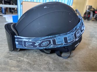 Ski/Snowboard Helmet w/Goggles