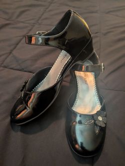 Black girls size 1 round closed toe Mary Jane shoes