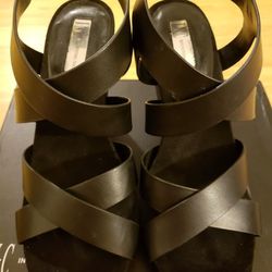 Landor INC black wedge 9