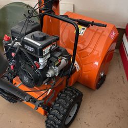 Husqvarna Snowblower ST224