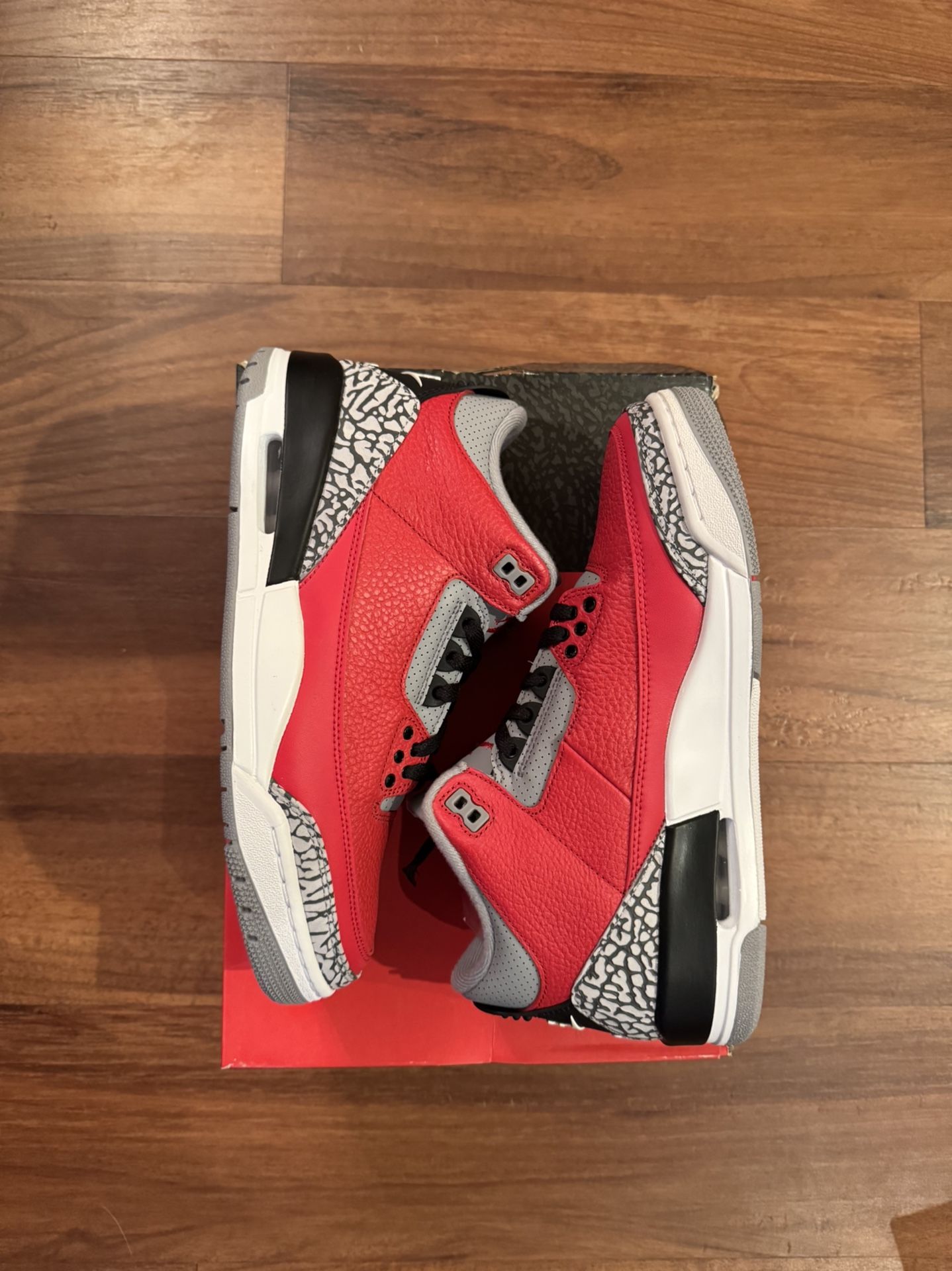 Air Jordan 3 SE Unite Fire Red